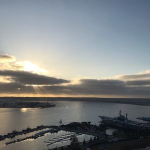 Meet your Posher, Vicotoria